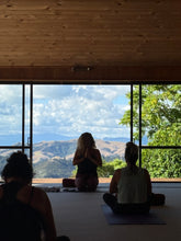 Load image into Gallery viewer, Rachel Hunter &amp; Renee Stewart - Your Inner Retreat: - February 5-8:2026 - Mana Retreat: Coromandel